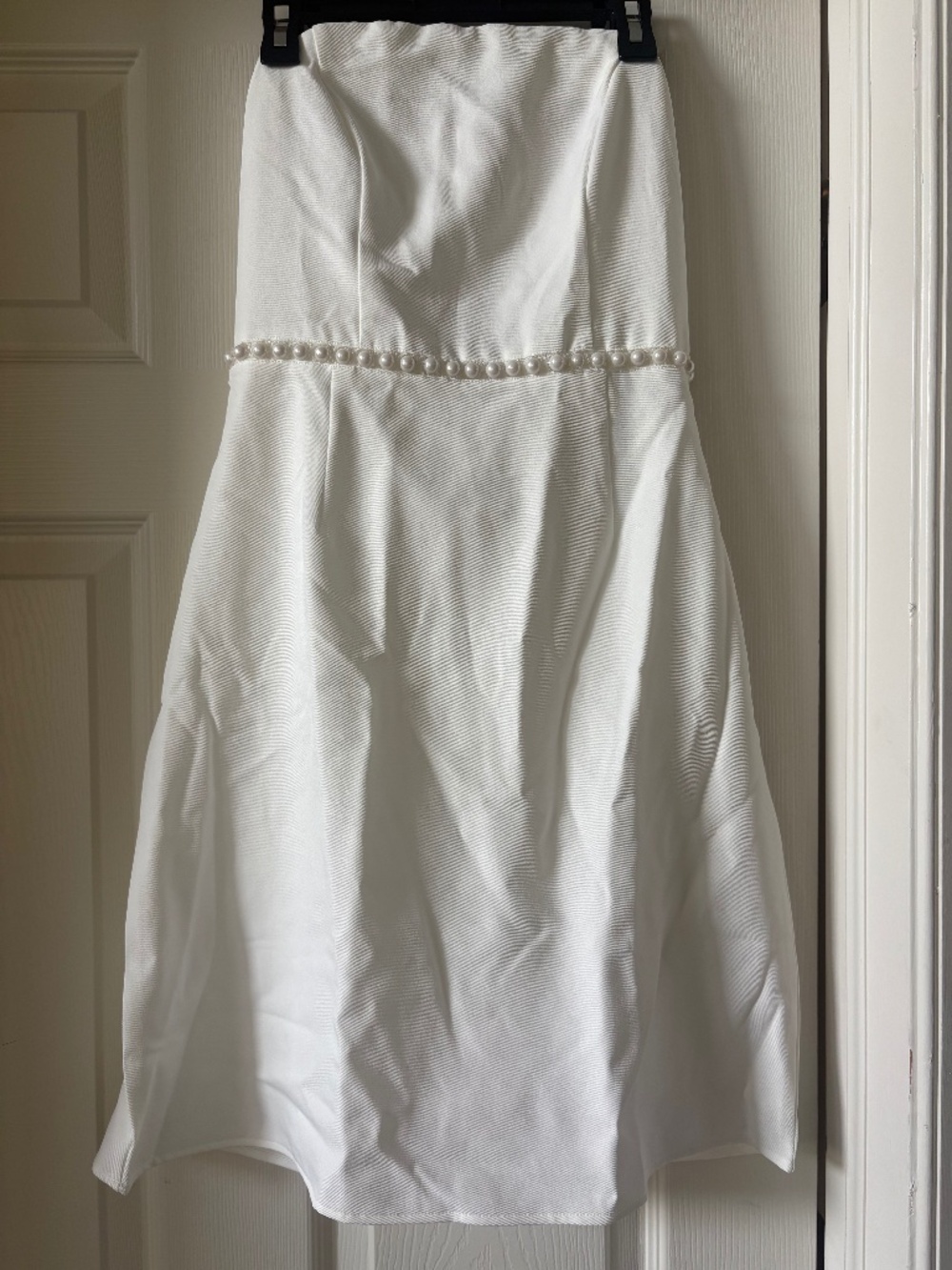 White strapless dress
